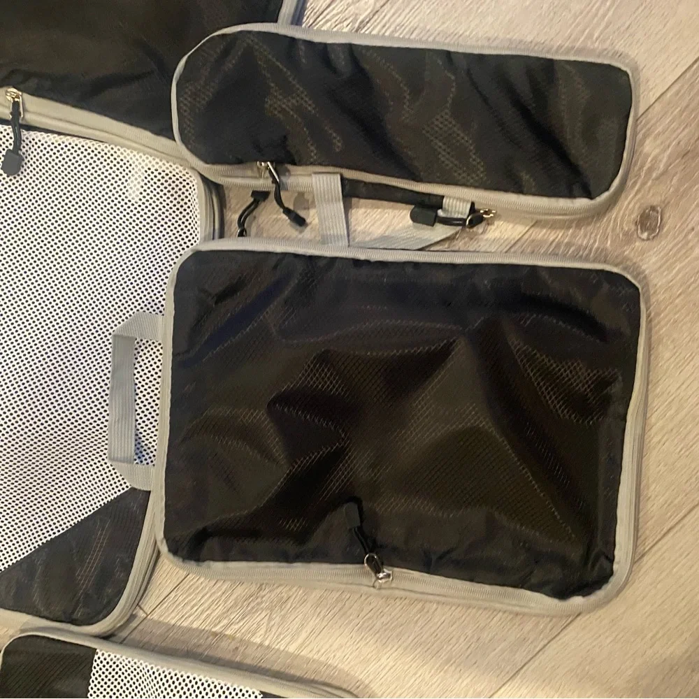 Black and White Garment Bags Set